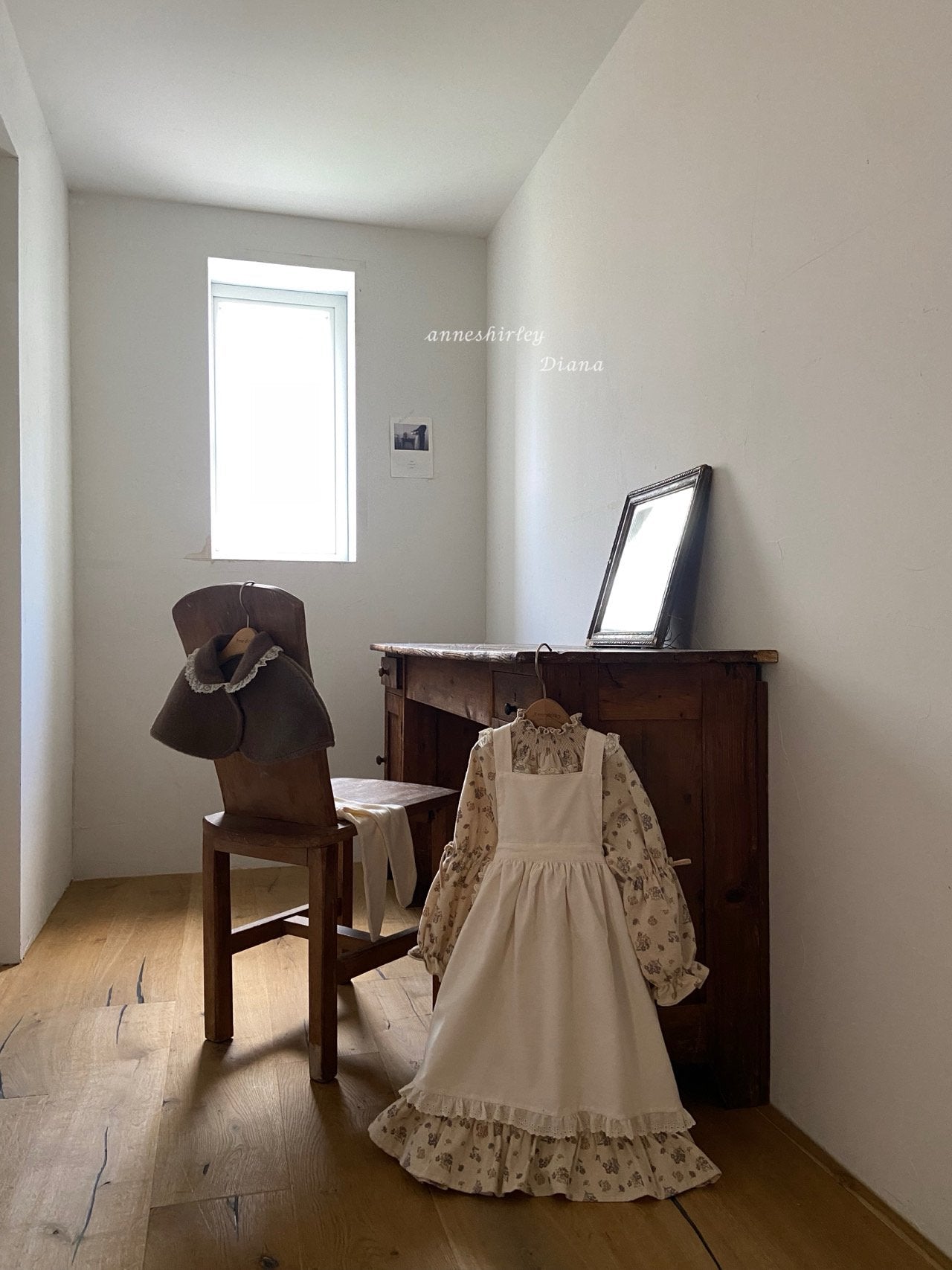 ［Anne shirley］Prague apron one-piece