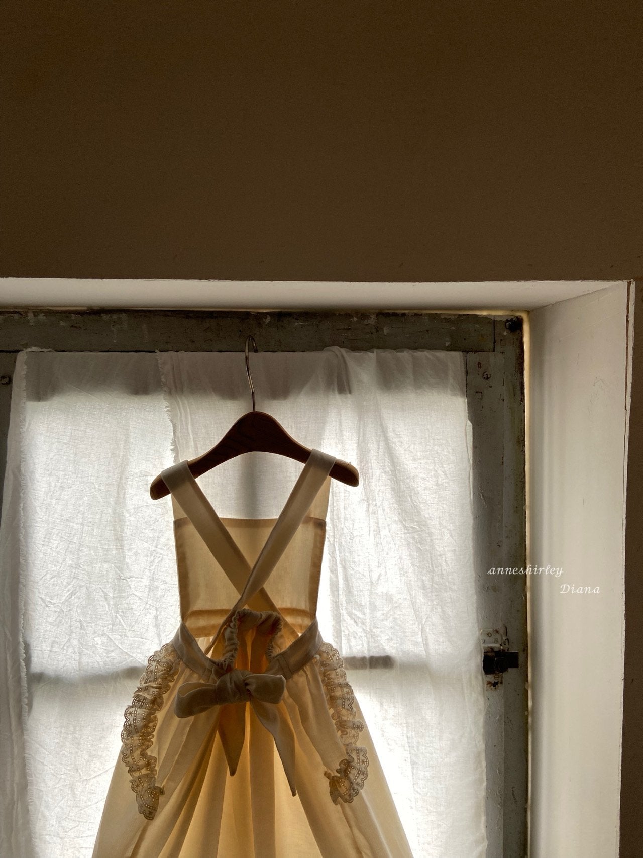 ［Anne shirley］Prague apron one-piece