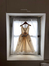 ［Anne shirley］Prague apron one-piece