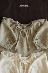 ［aladin］Warm ribbon blouse