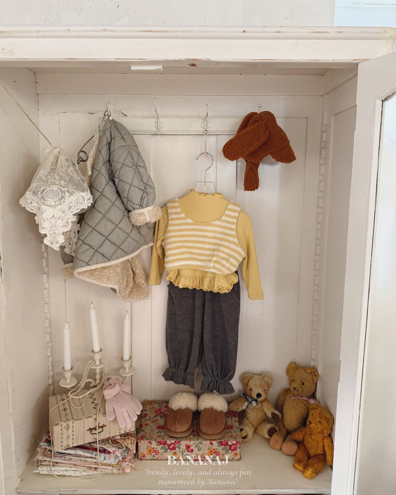 ［BANANAJ］Soft stripe vest