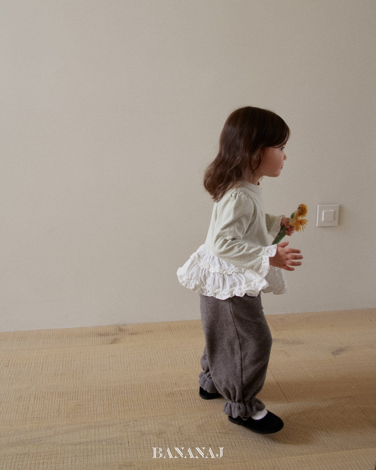 ［BANANAJ］Ruffle frill tee