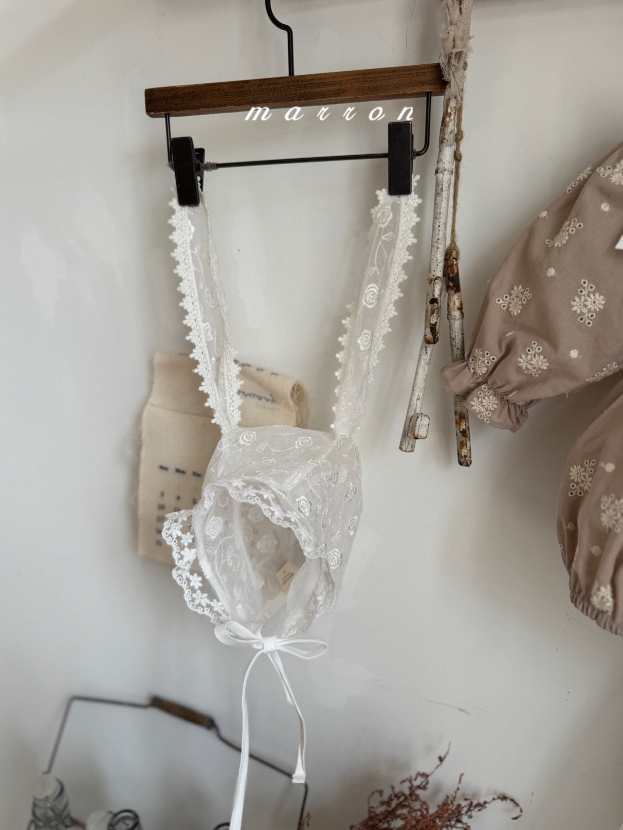 ［marron］Bunny lace bonnet