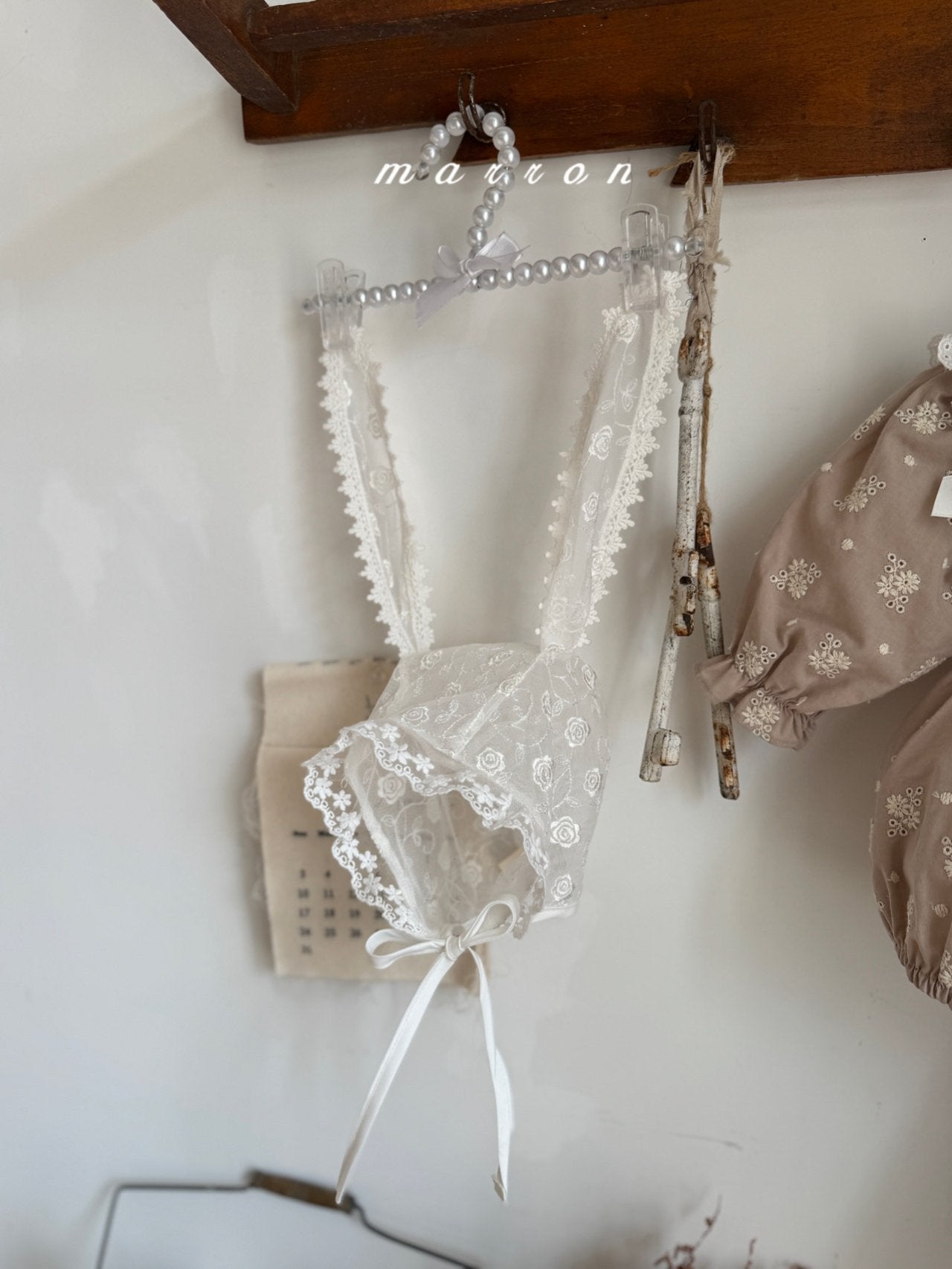 ［marron］Bunny lace bonnet