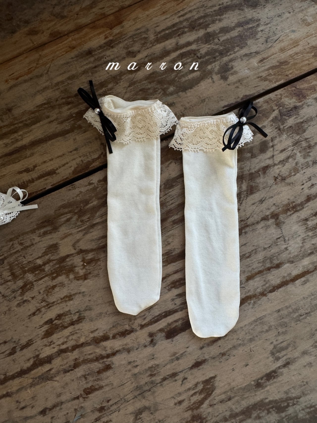 ［marron］Ribbon socks