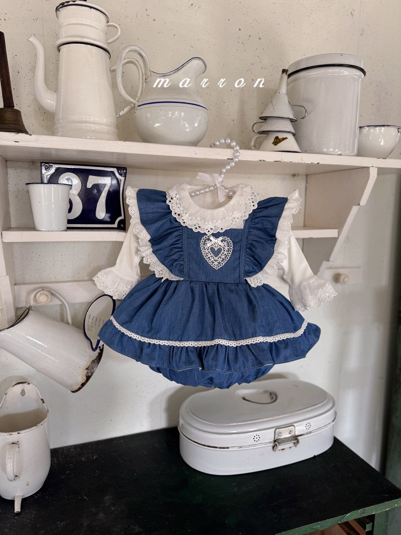 ［marron］Heart frill lace rompers