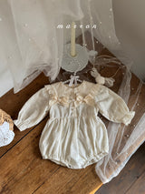 ［marron］Petit ribbon collar rompers