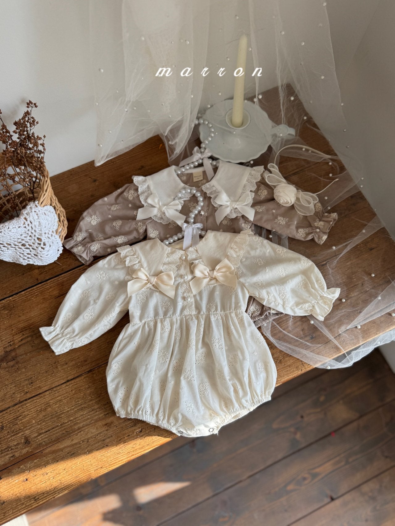 ［marron］Petit ribbon collar rompers