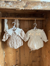 ［marron］Petit ribbon collar rompers