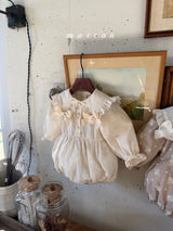 ［marron］Petit ribbon collar rompers