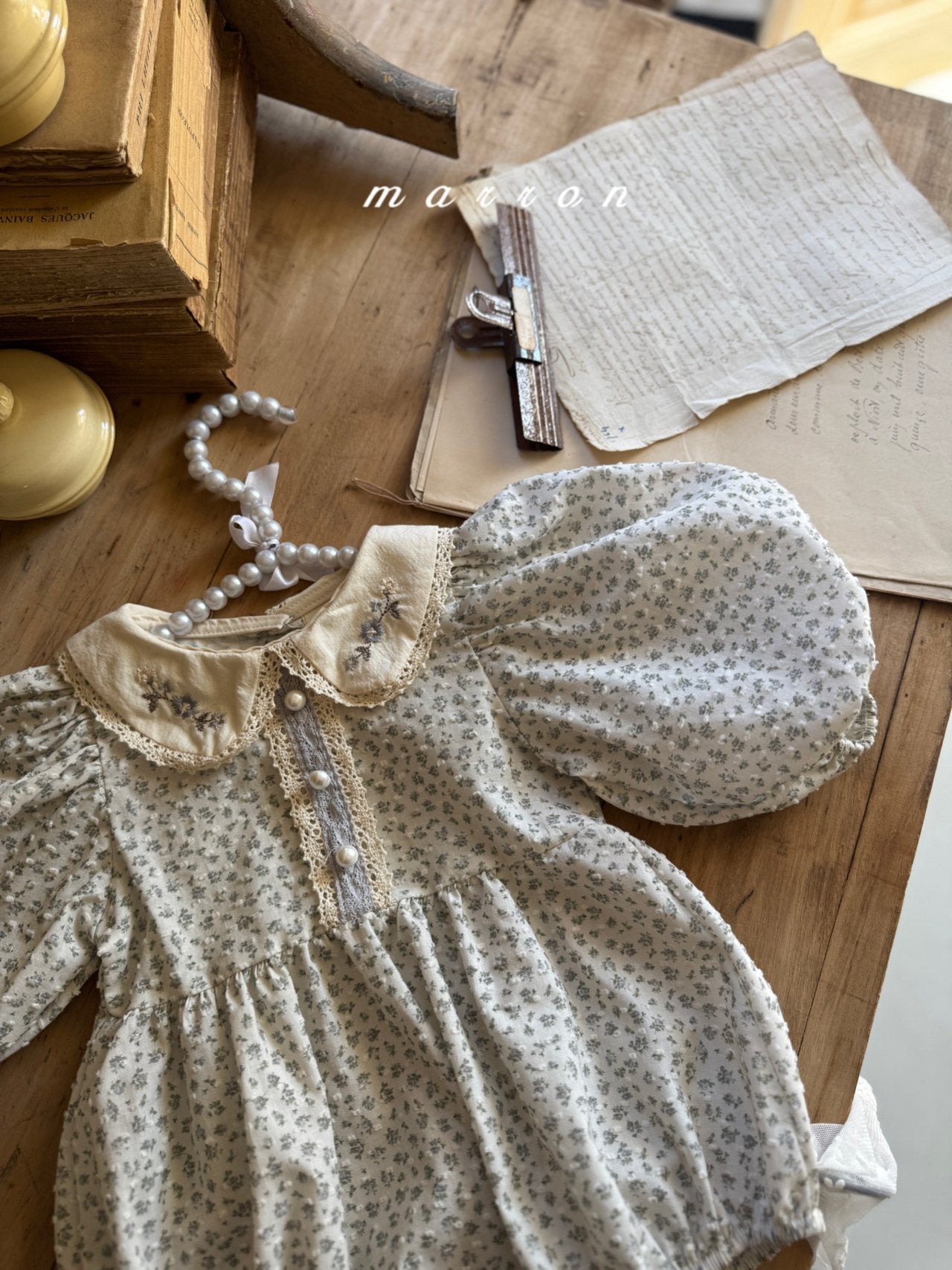 ［marron］Mimosa flower collar rompers