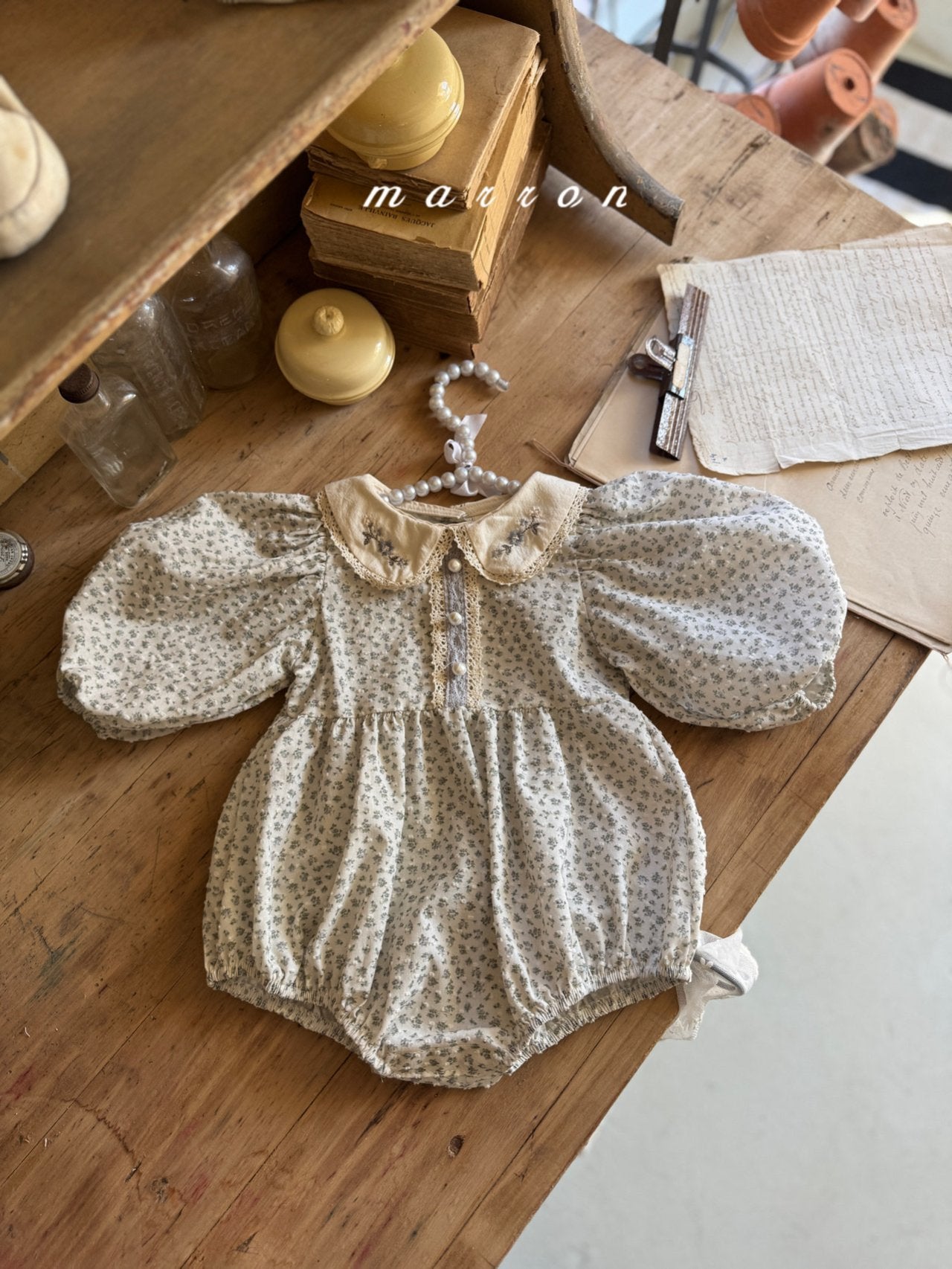 ［marron］Mimosa flower collar rompers