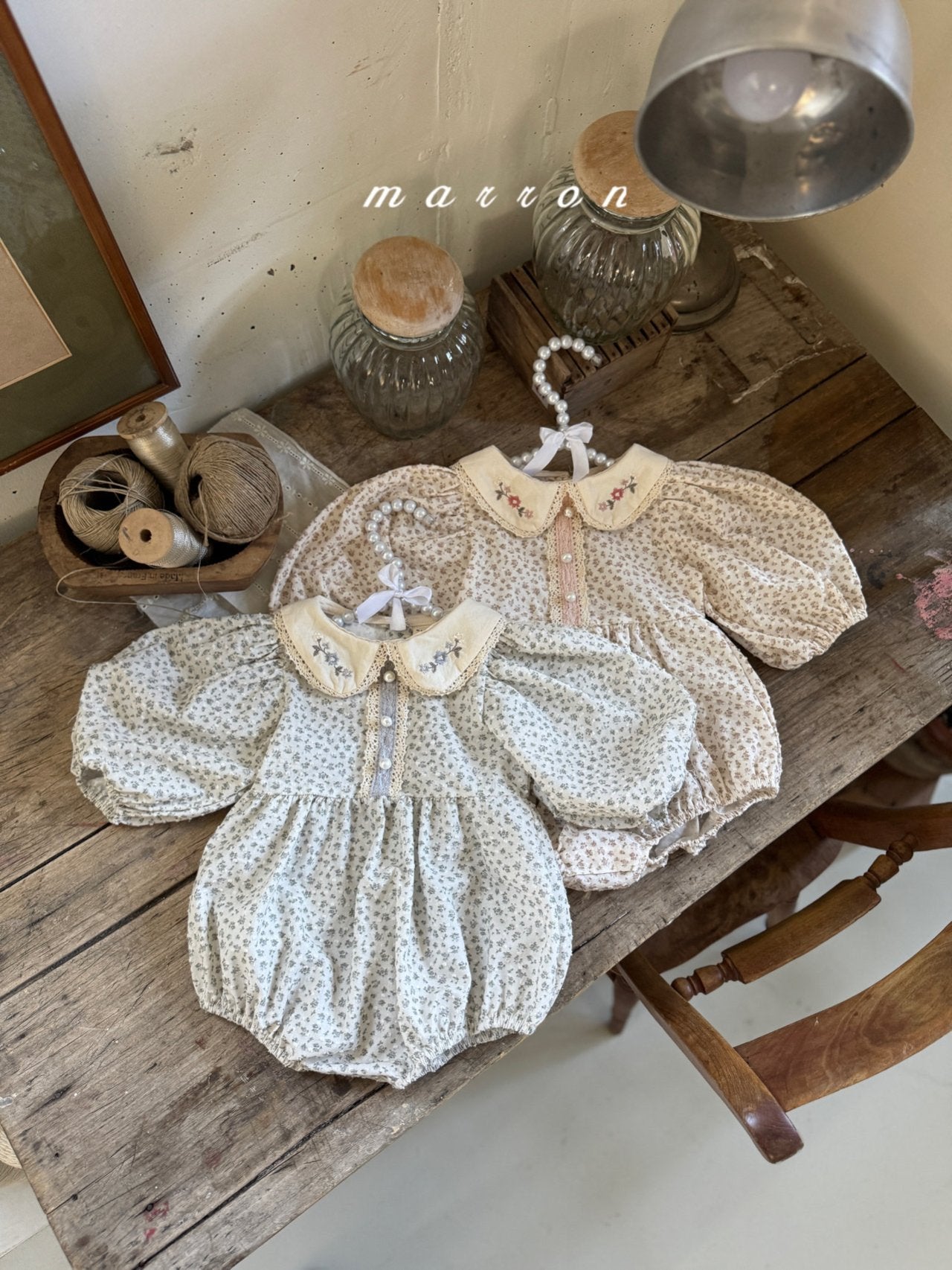 ［marron］Mimosa flower collar rompers