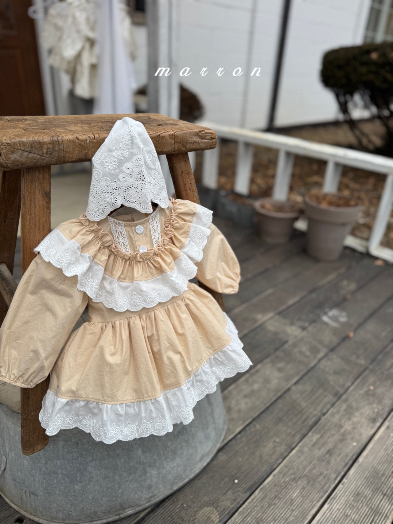 ［marron］Aness lace rompers