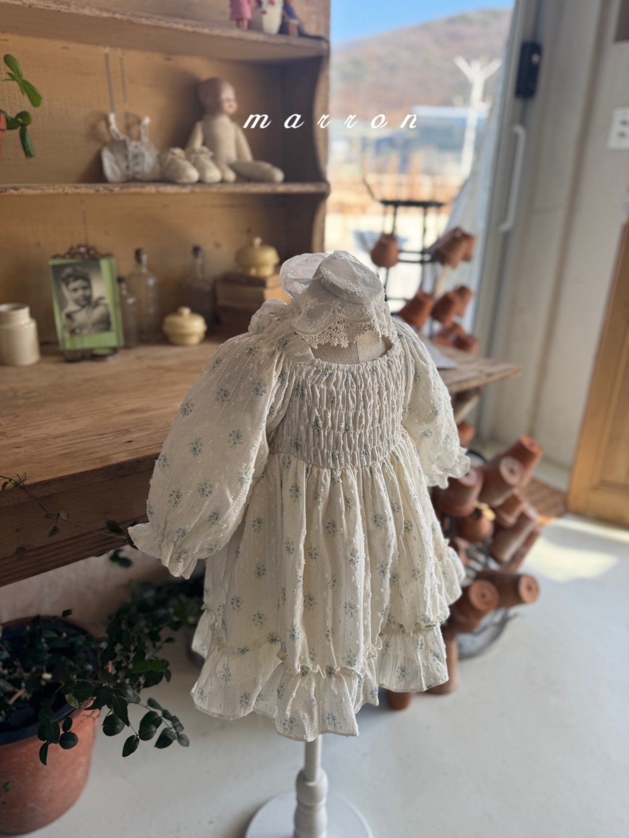 ［marron］Spring flower one-piece