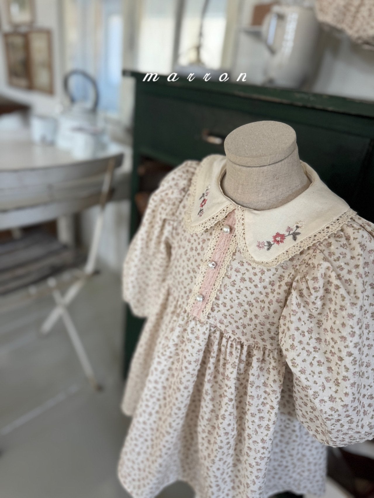 ［marron］Mimosa flower collar one-piece