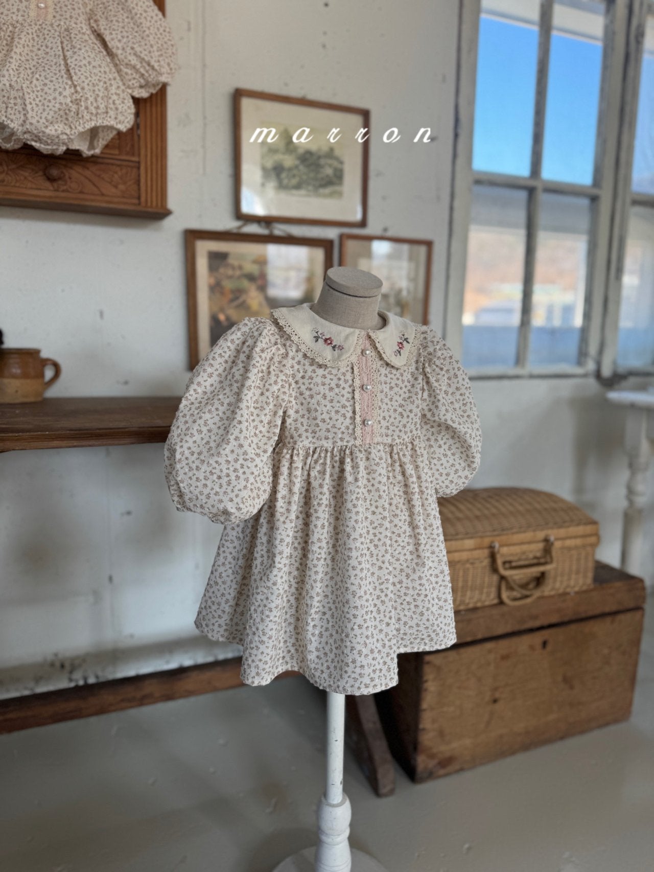 ［marron］Mimosa flower collar one-piece