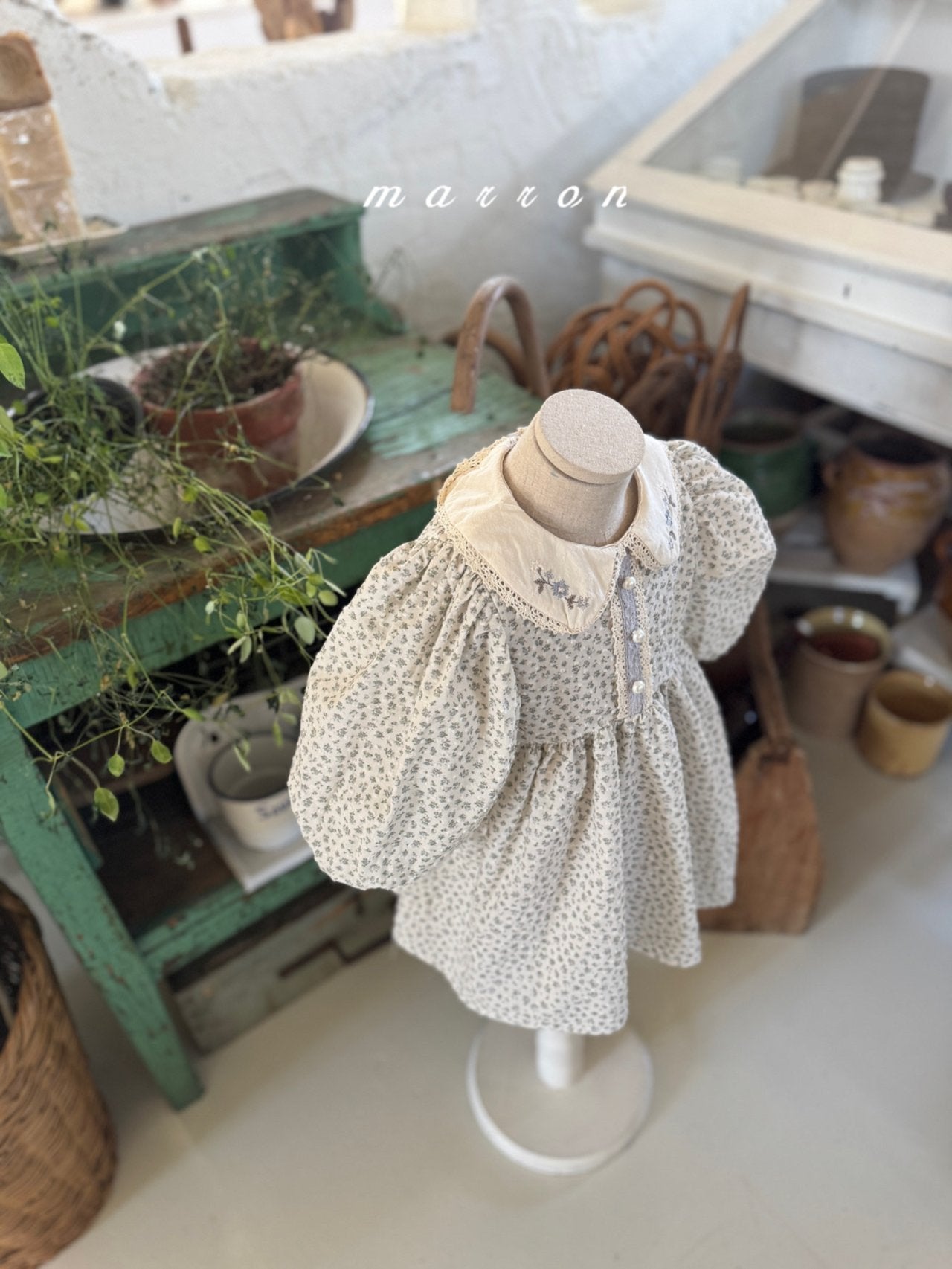 ［marron］Mimosa flower collar one-piece