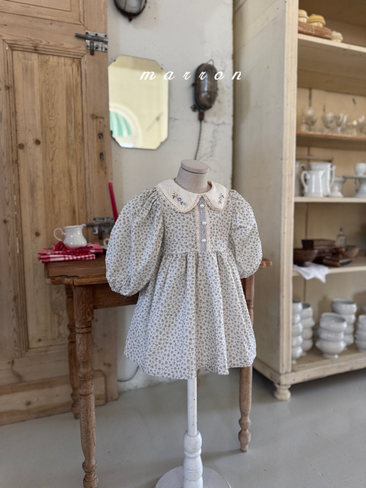 ［marron］Mimosa flower collar one-piece