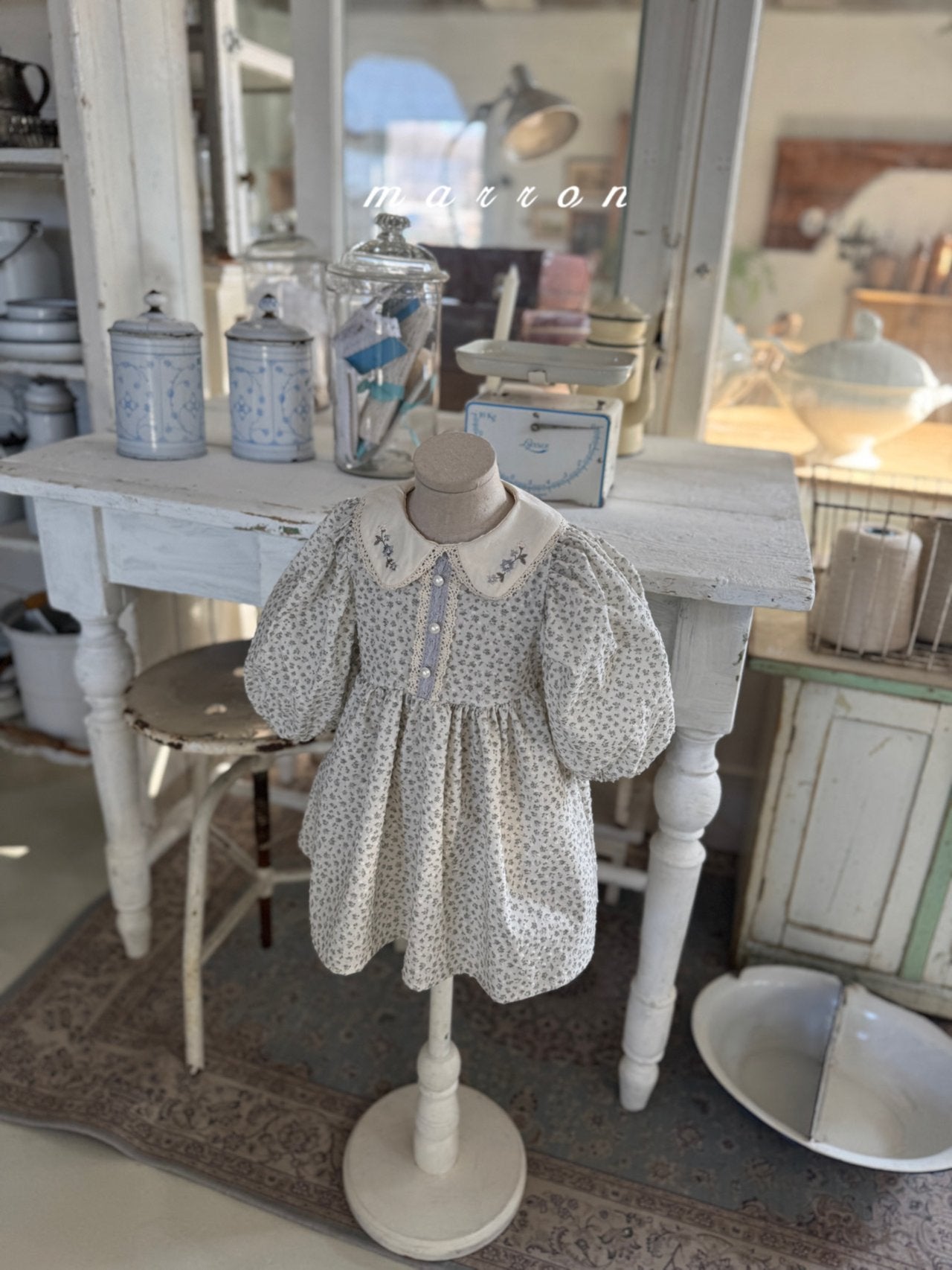 ［marron］Mimosa flower collar one-piece