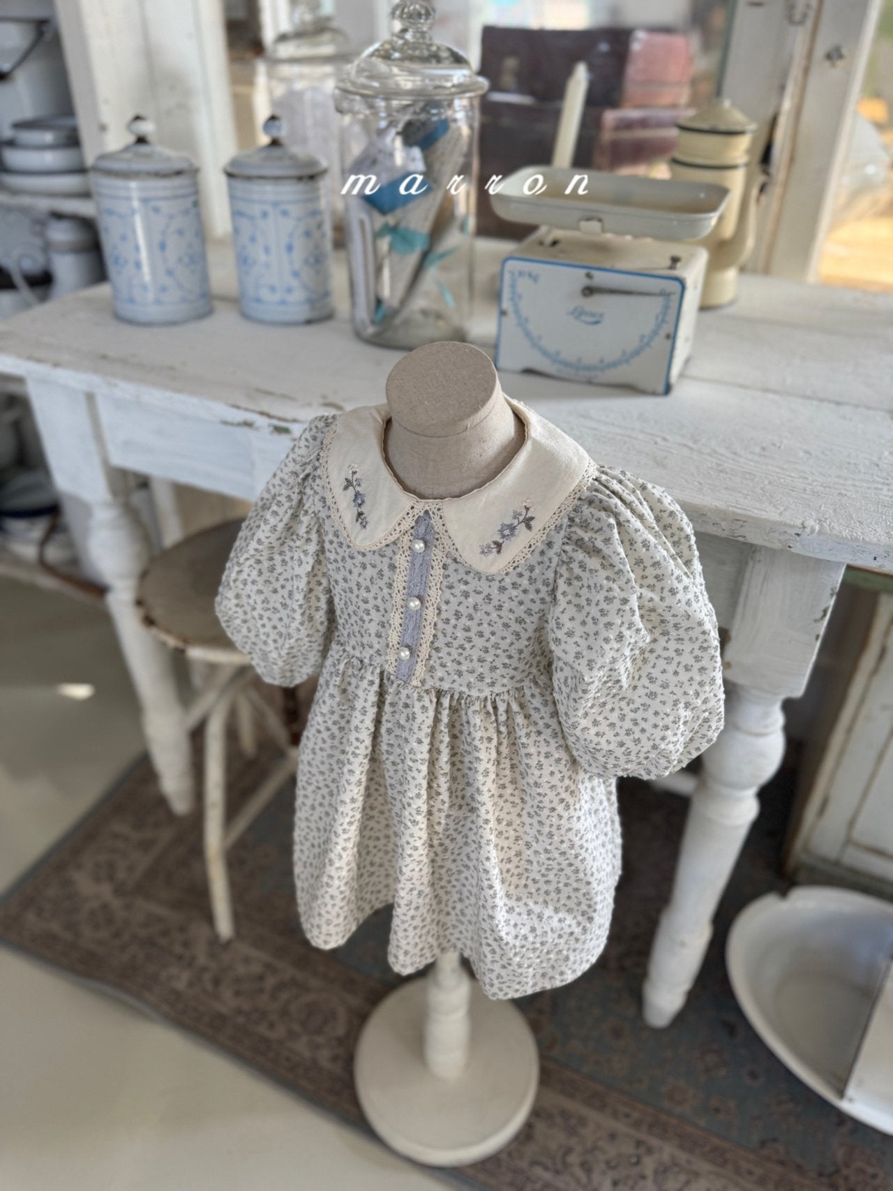 ［marron］Mimosa flower collar one-piece