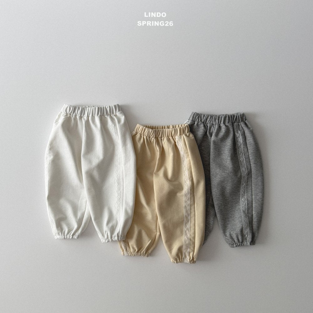 ［LINDO］Lace jogger pants