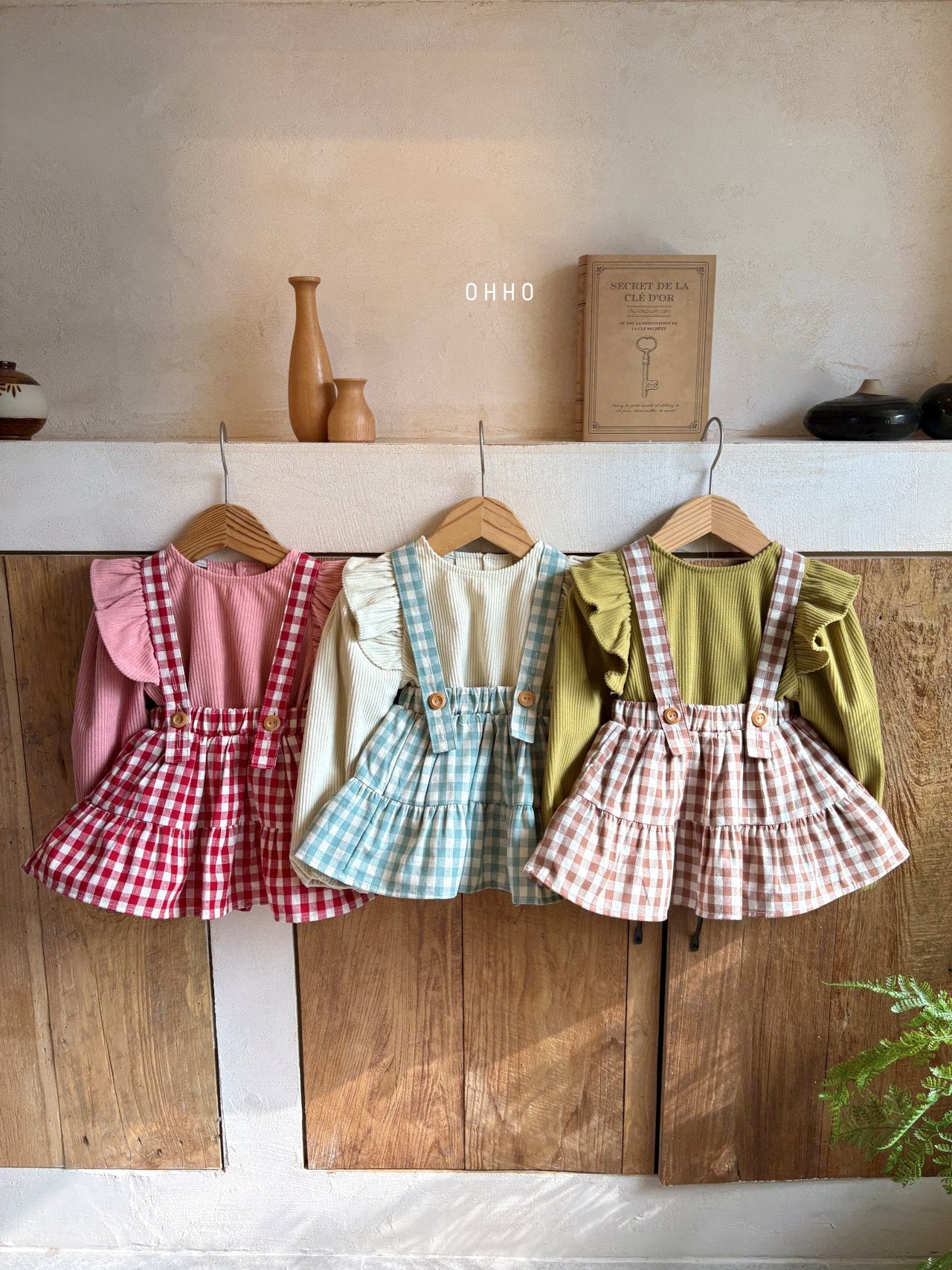 ［ohho］Soft corduroy wing blouse