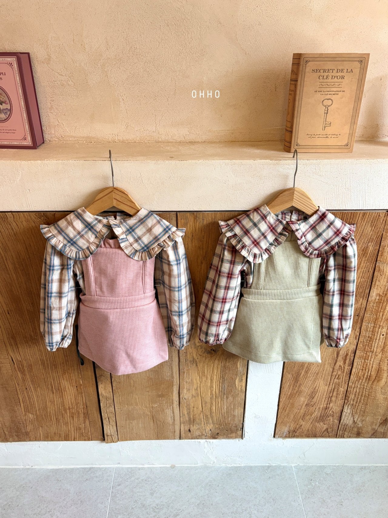 ［ohho］Check frill collar blouse