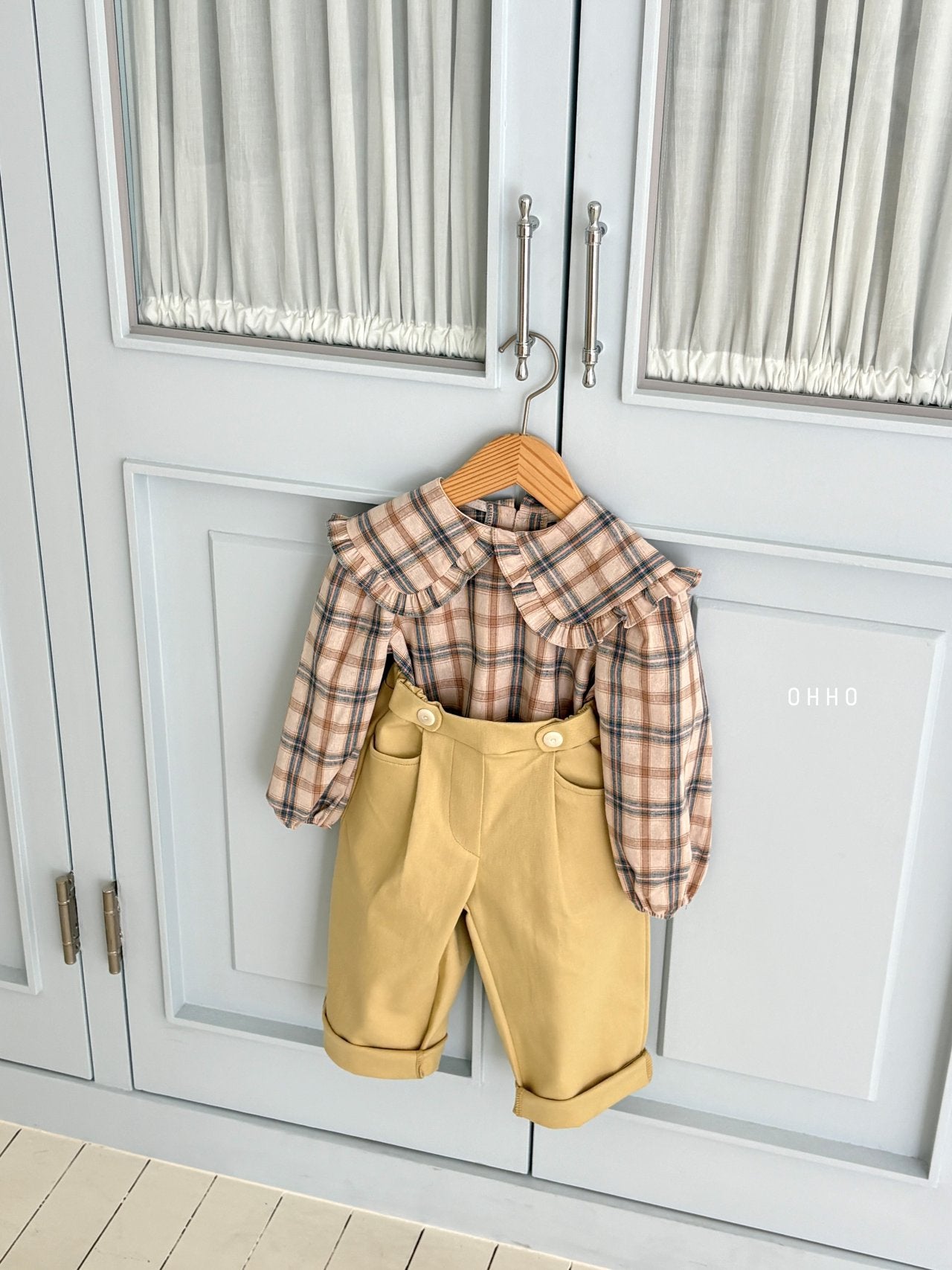 ［ohho］Check frill collar blouse