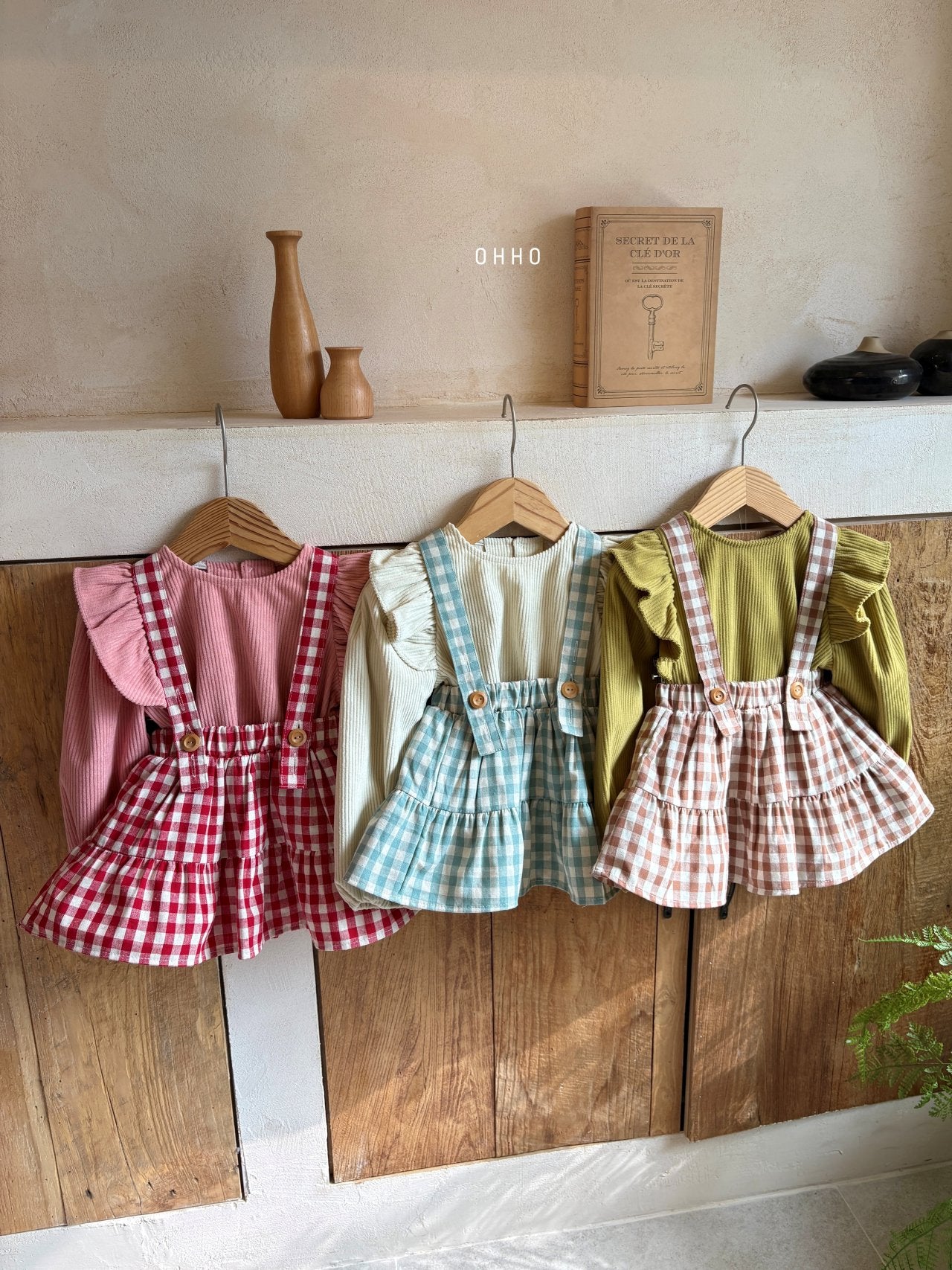 ［ohho］Gingham check suspender skirt