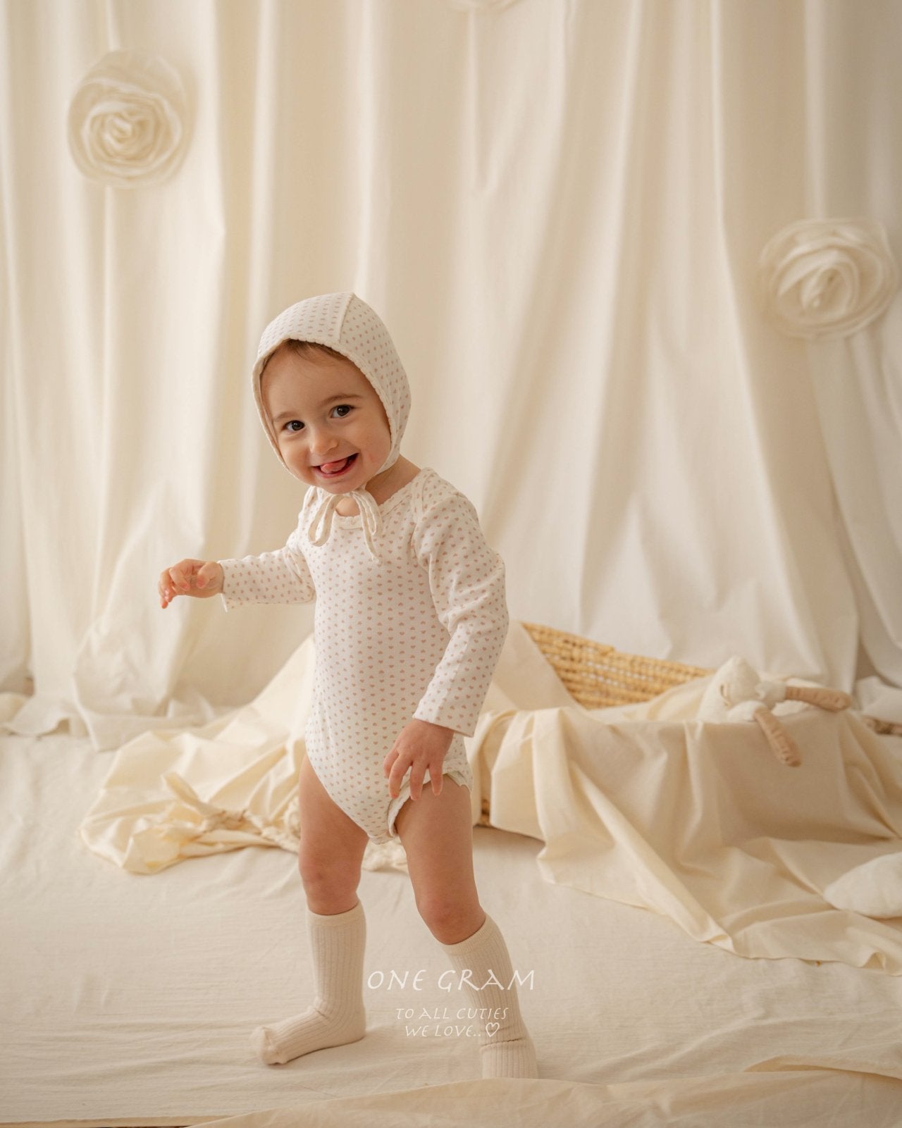 ［1GRAM］Sophia heart rompers