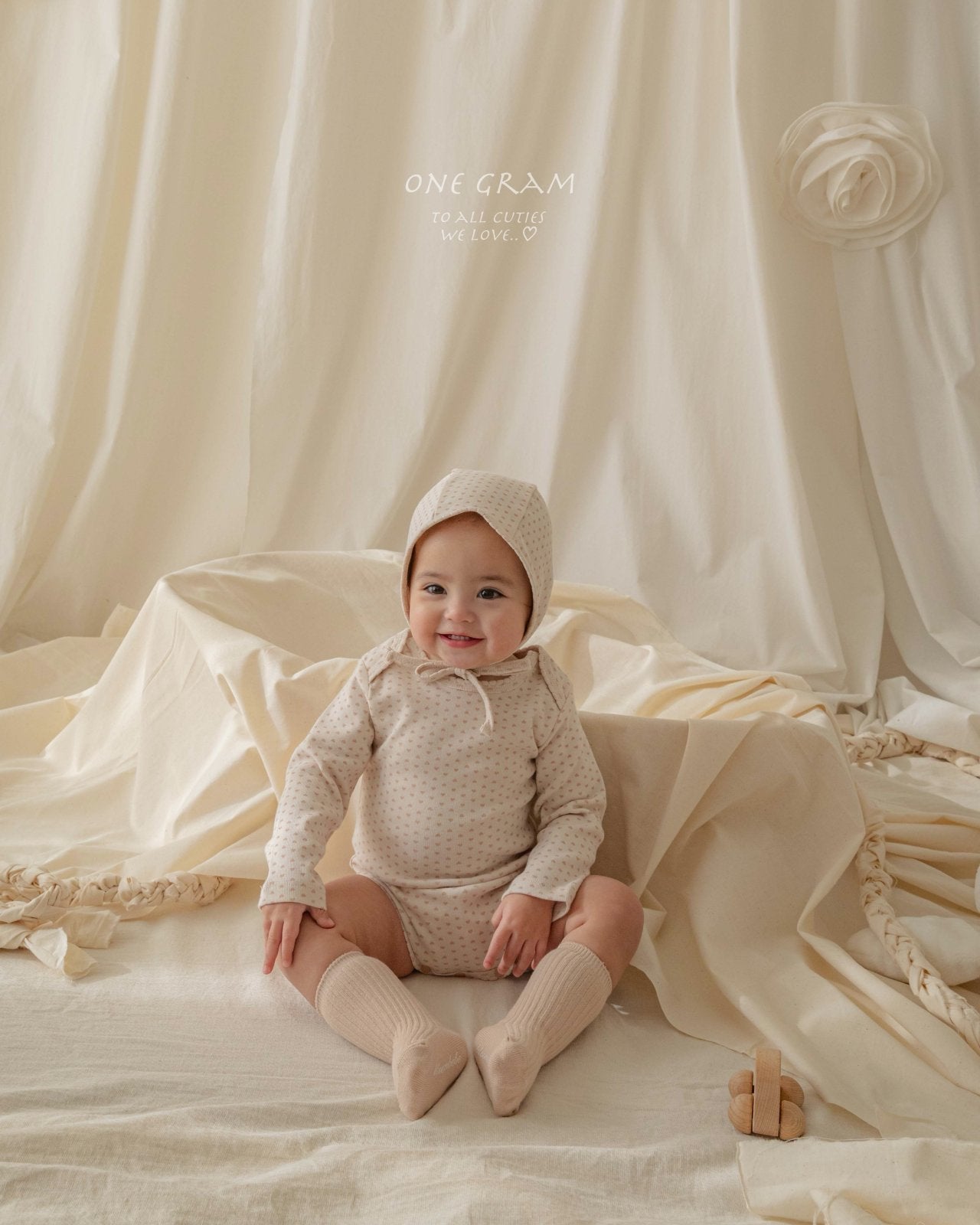 ［1GRAM］Sophia heart rompers