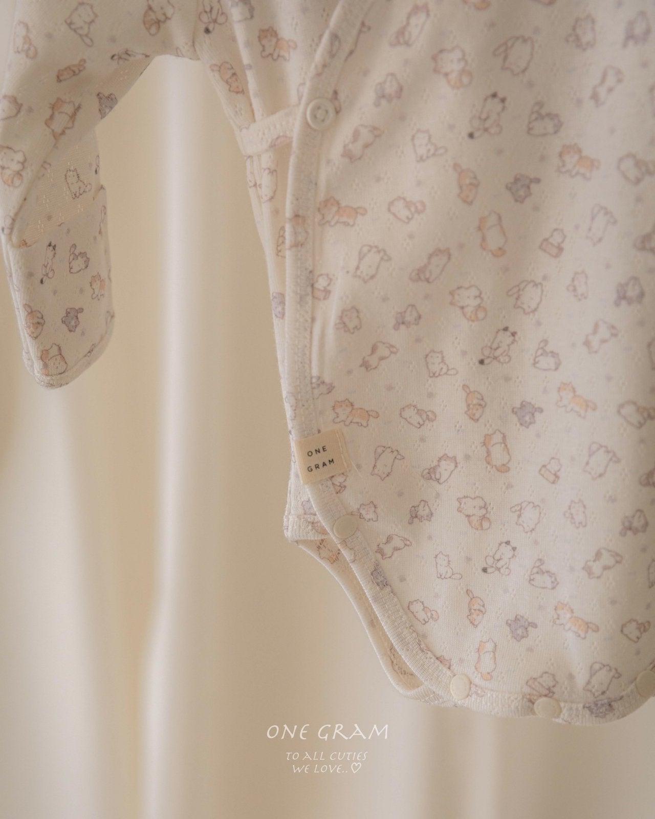 ［1GRAM］Tiny benet rompers