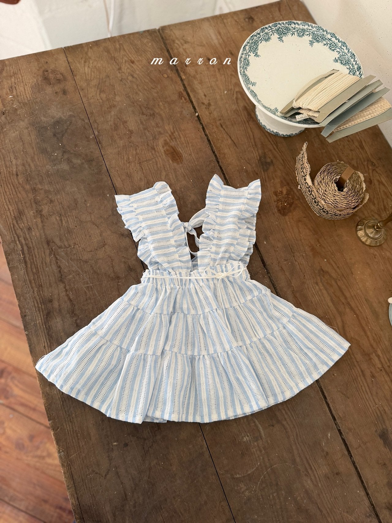 ［marron］Bell frill one-piece