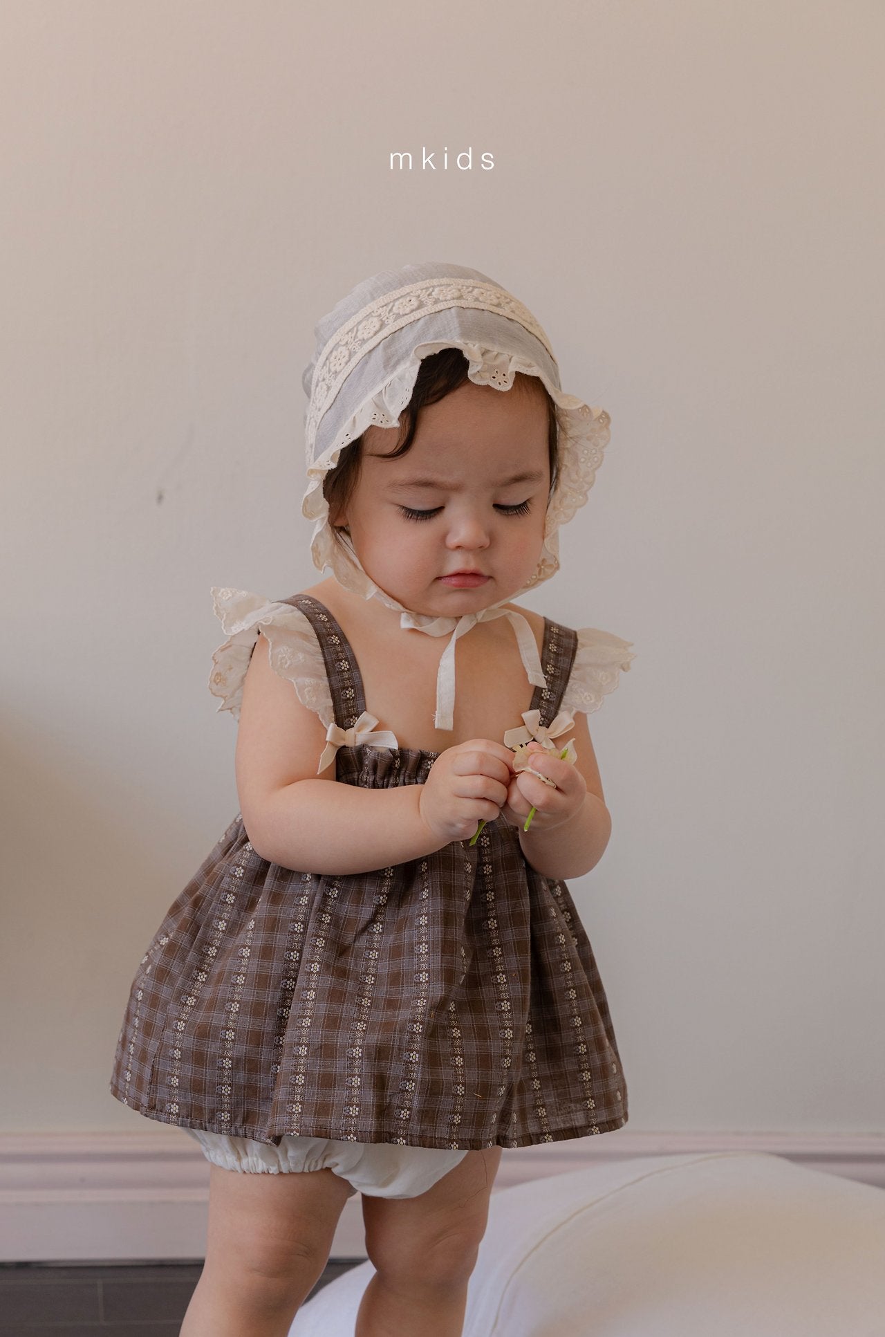 ［mkids］Rosette lace bonnet