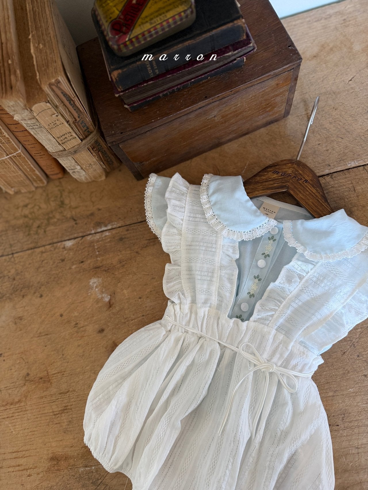 ［marron］Bell frill rompers