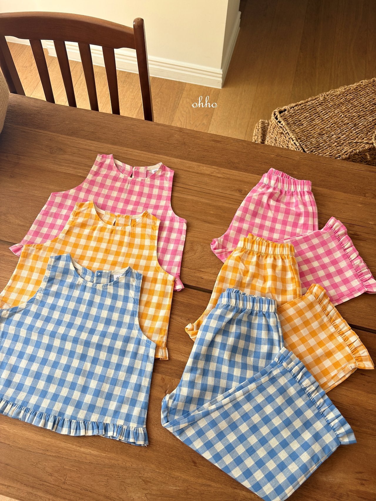 ［ohho］Gingham frill sleeveless blouse