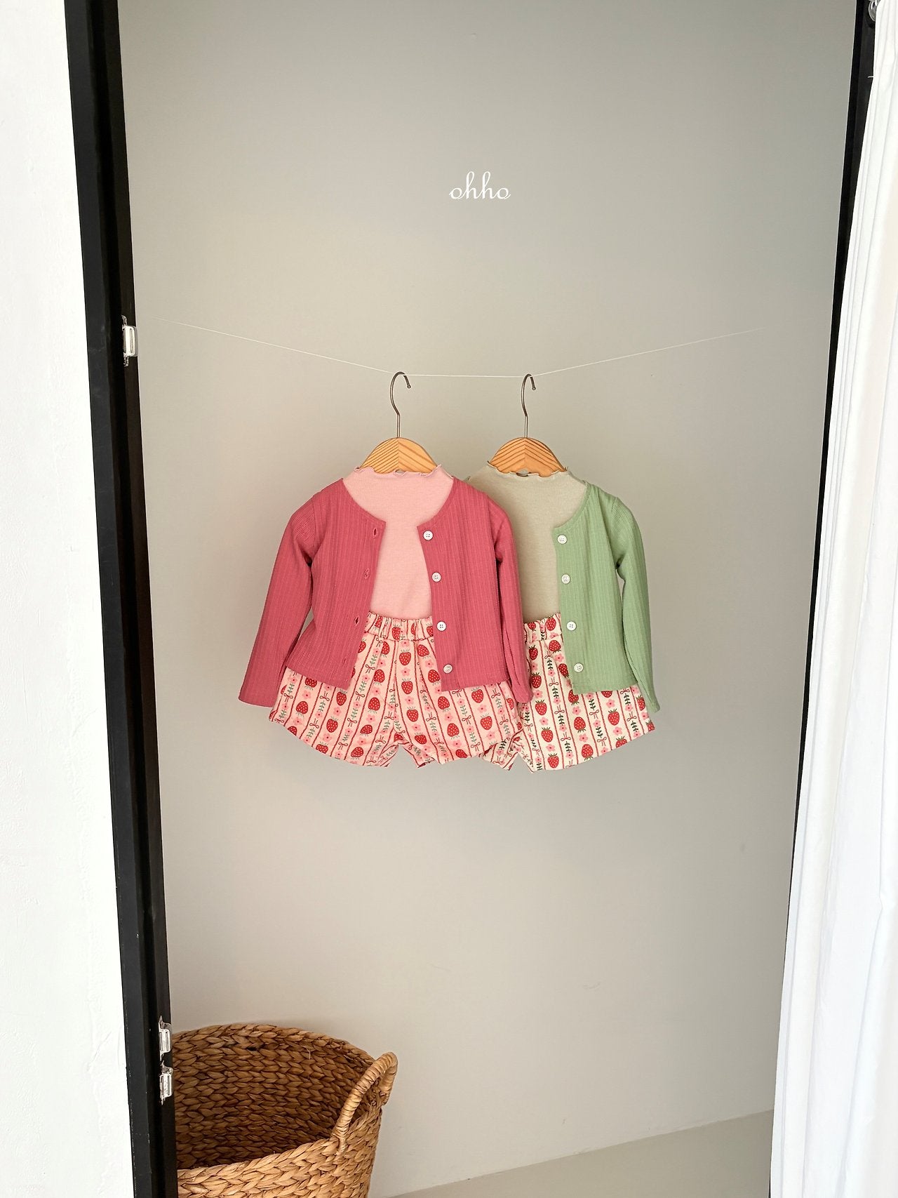 ［ohho］Strawberry short pants