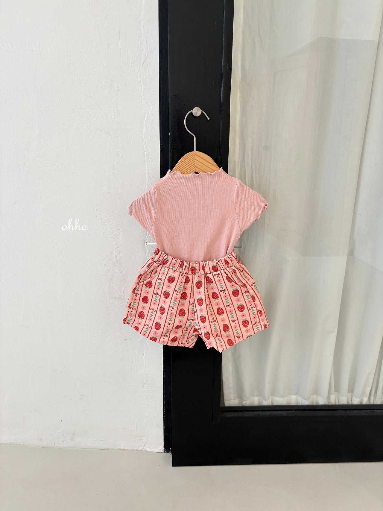 ［ohho］Strawberry short pants
