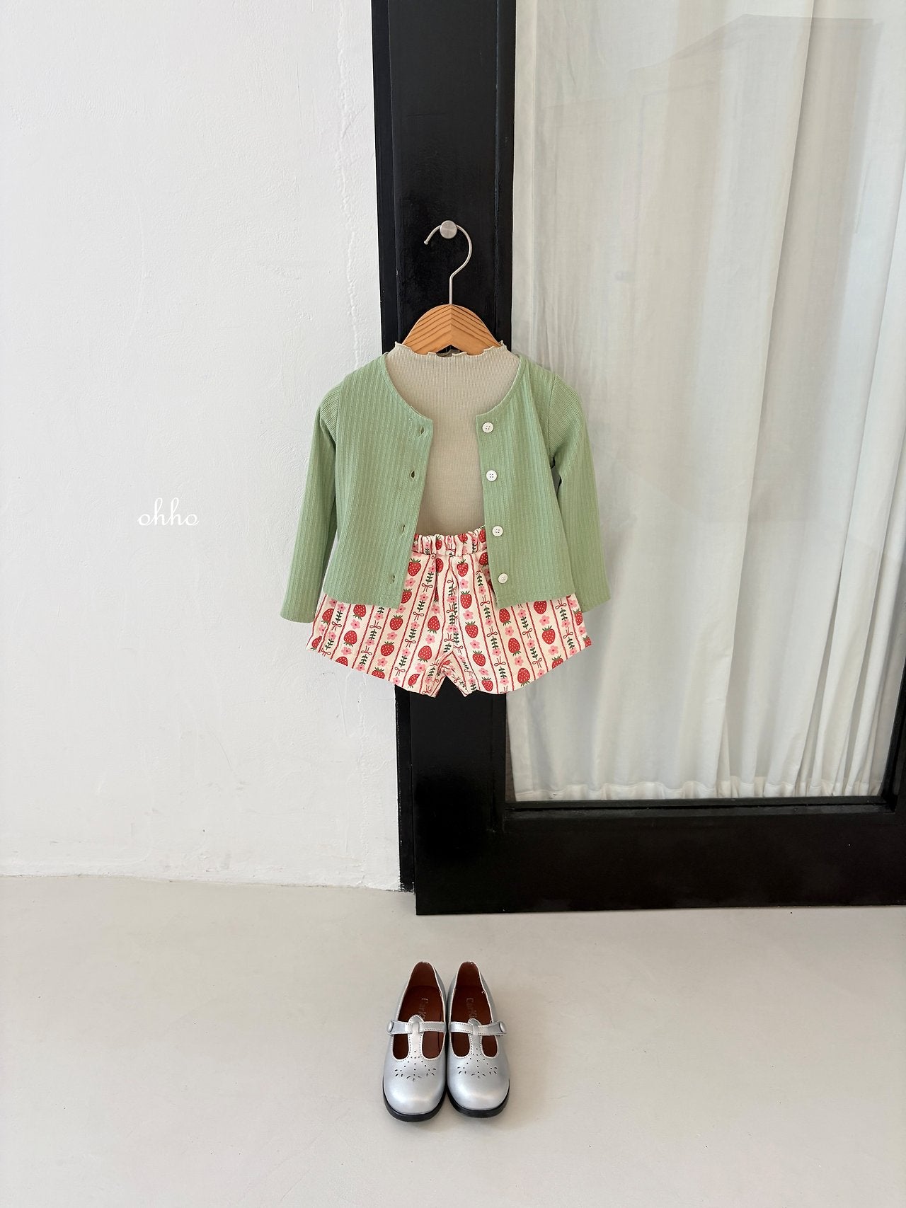 ［ohho］Strawberry short pants