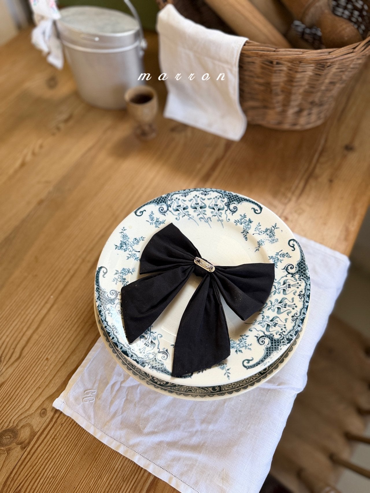 ［marron］Bubble ribbon broach