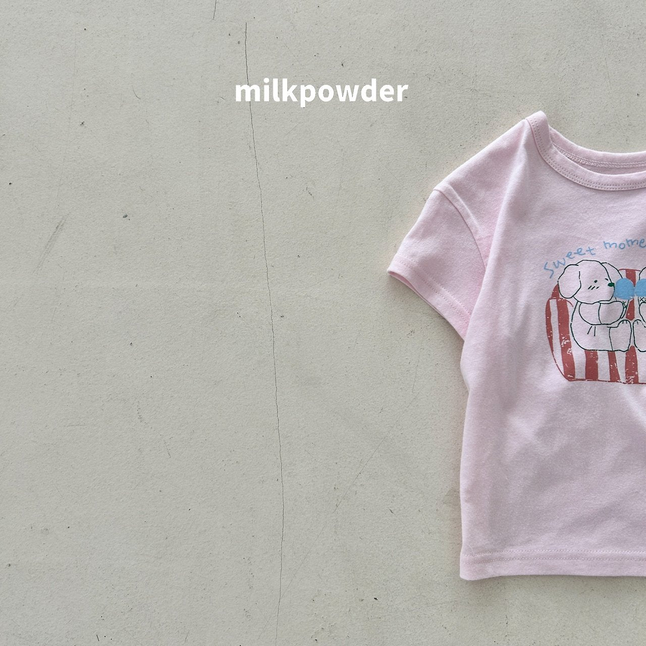 ［milk powder］Sofa tee