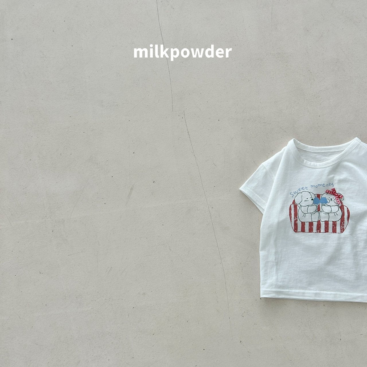 ［milk powder］Sofa tee