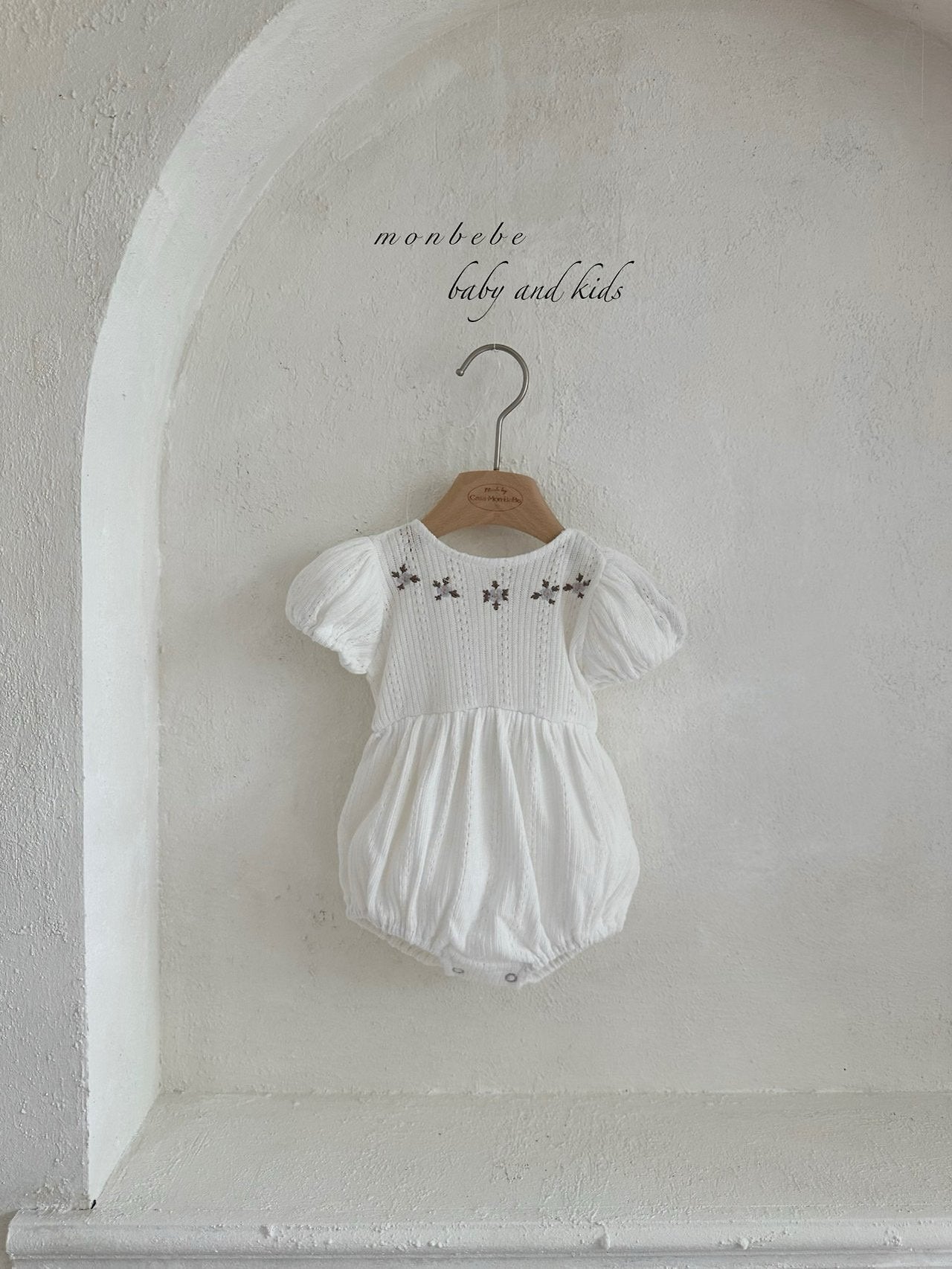 ［monbebe］Lea embroidery rompers