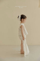 ［Melikey］Flower frill sleeveless tops