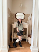 ［comma］Unbalance slit strap tee