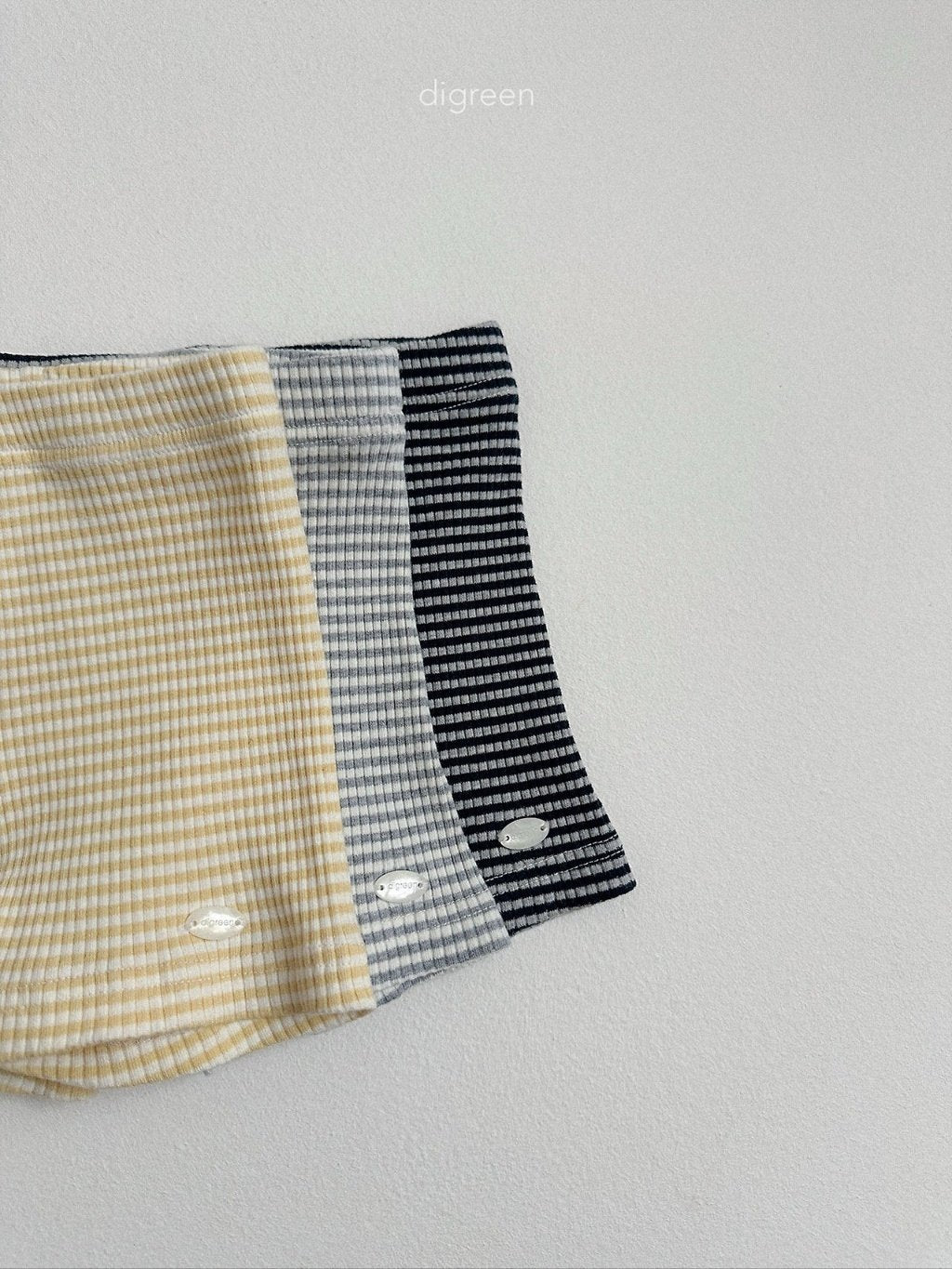 ［digreen］Butter stripe short pants