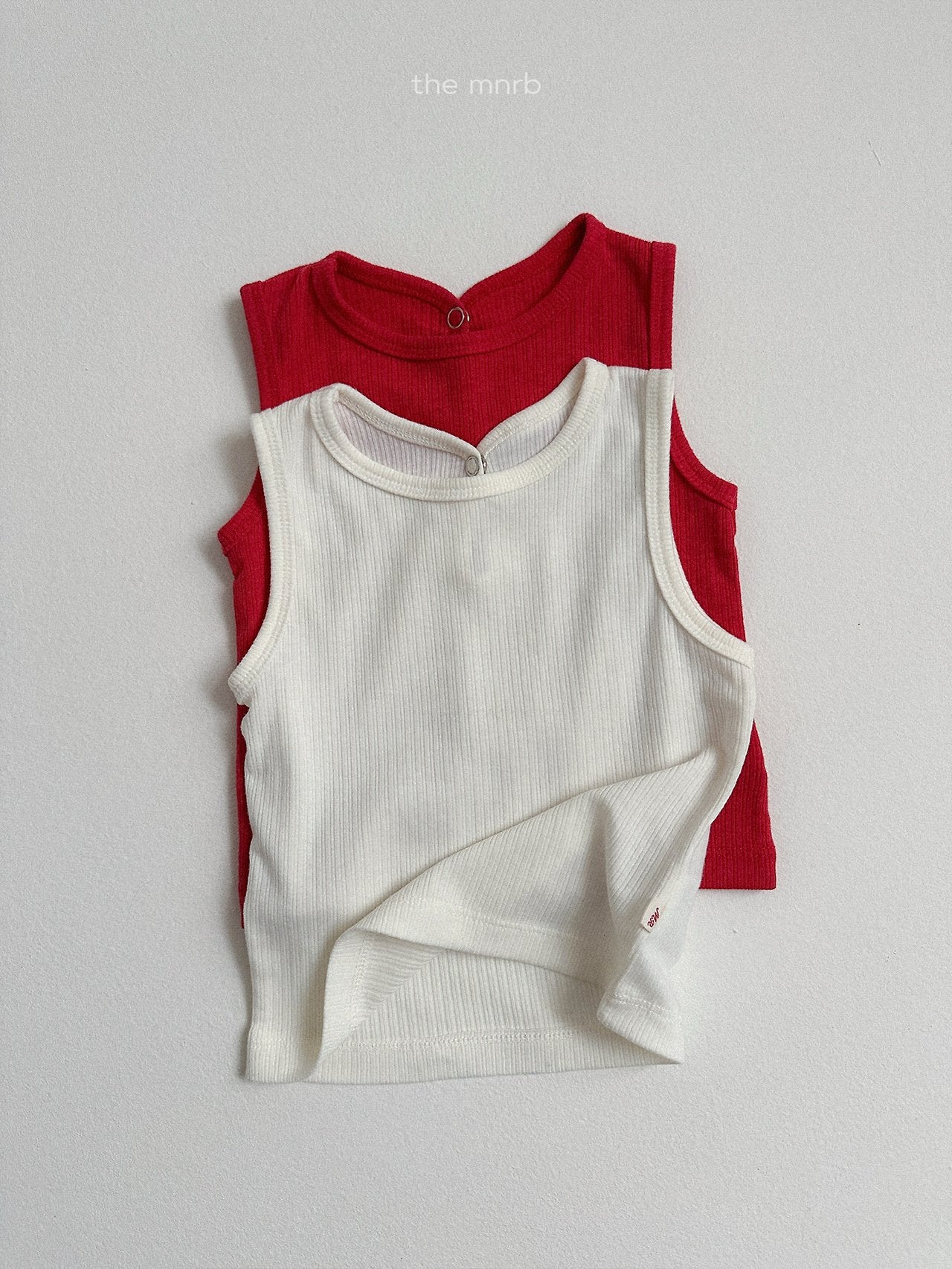 ［minirobe］Snap button sleeveless tee