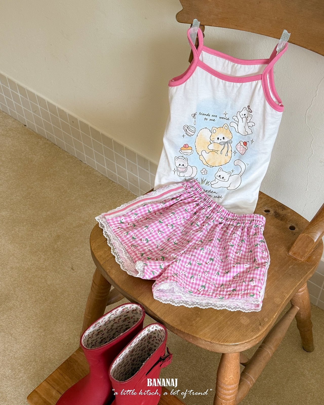 ［BANANAJ］Kiki wind flower short pants