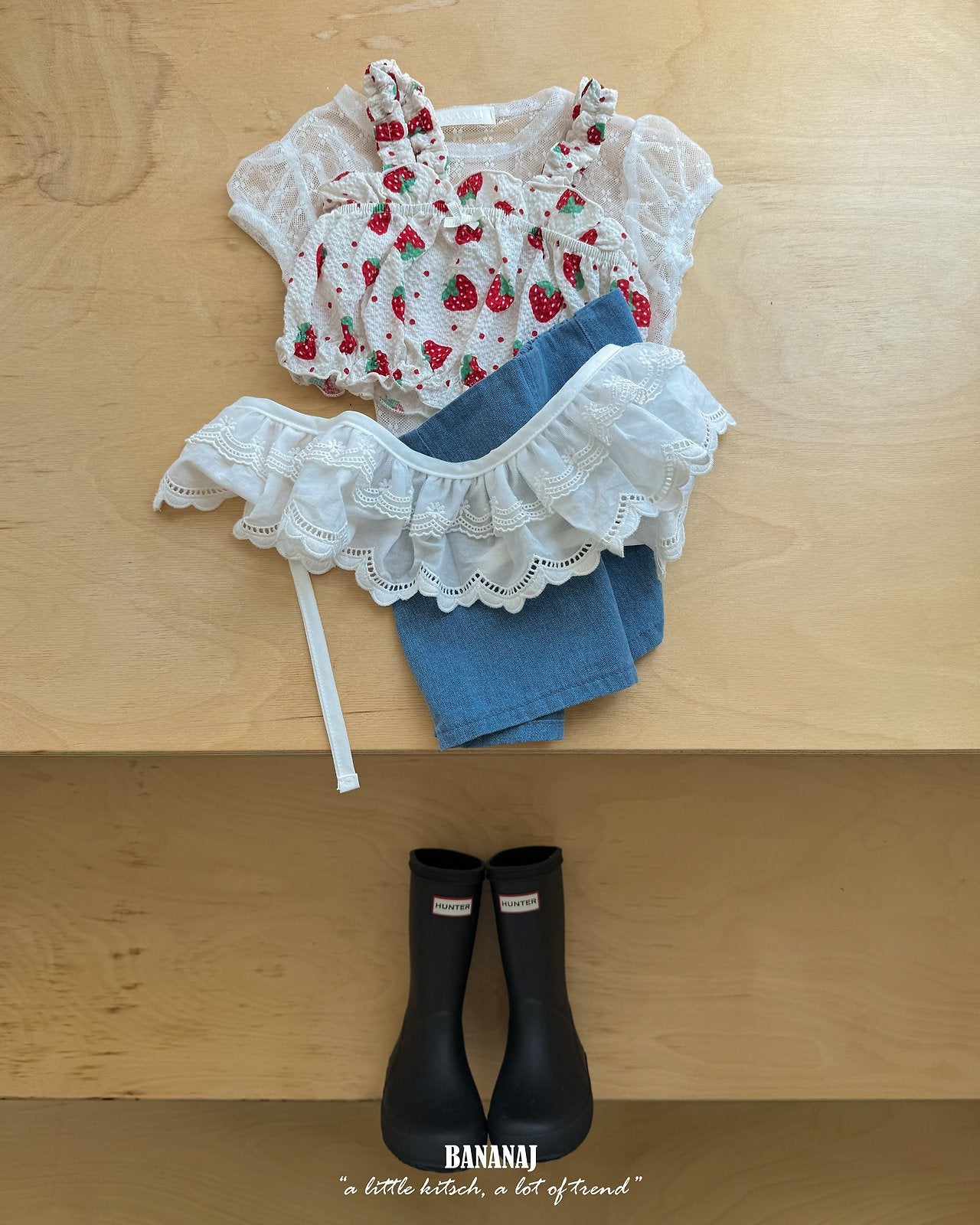 ［BANANAJ］Miu sheer lace tops